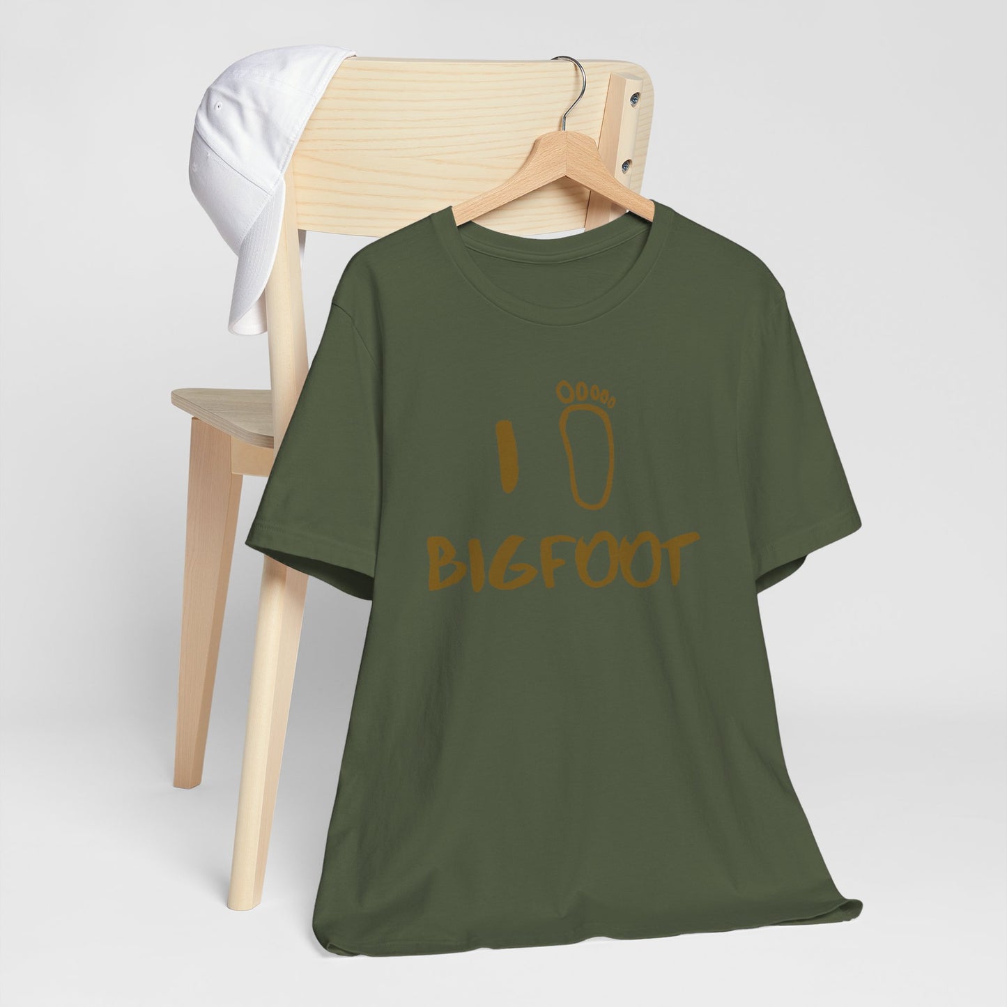 This Bigfoot Teeshirt is perfect for the Cryptid lover in your life. Featuring a Sasquatch Foot Print Crptozooalagy enthusiasts will love it